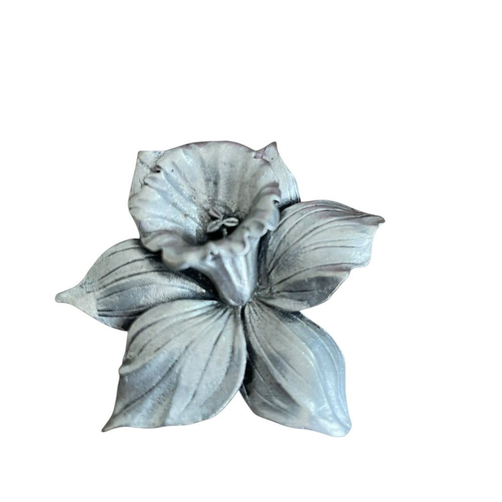 Chic Silver-Tone Floral Brooch